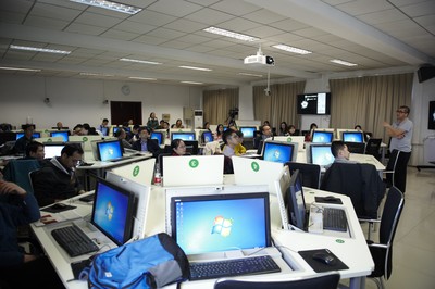 北京大學(xué)青年教師教學(xué)培訓(xùn)課程“多媒體課件”開(kāi)講 探索教育科技服務(wù)教學(xué)新路徑